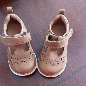 Stride Rite Tan Kids Dress Shoes with Star Design